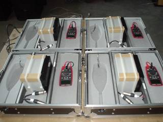 <b>MALLETTES SONOMETRES</b><br />
Voici un projet de réalisation de quatre mallettes sur mesure pour alimenter et transporter des sonomètres.